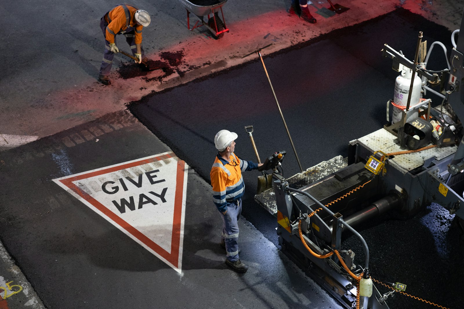 Caminos y Pavimentación GAYPE Constructora